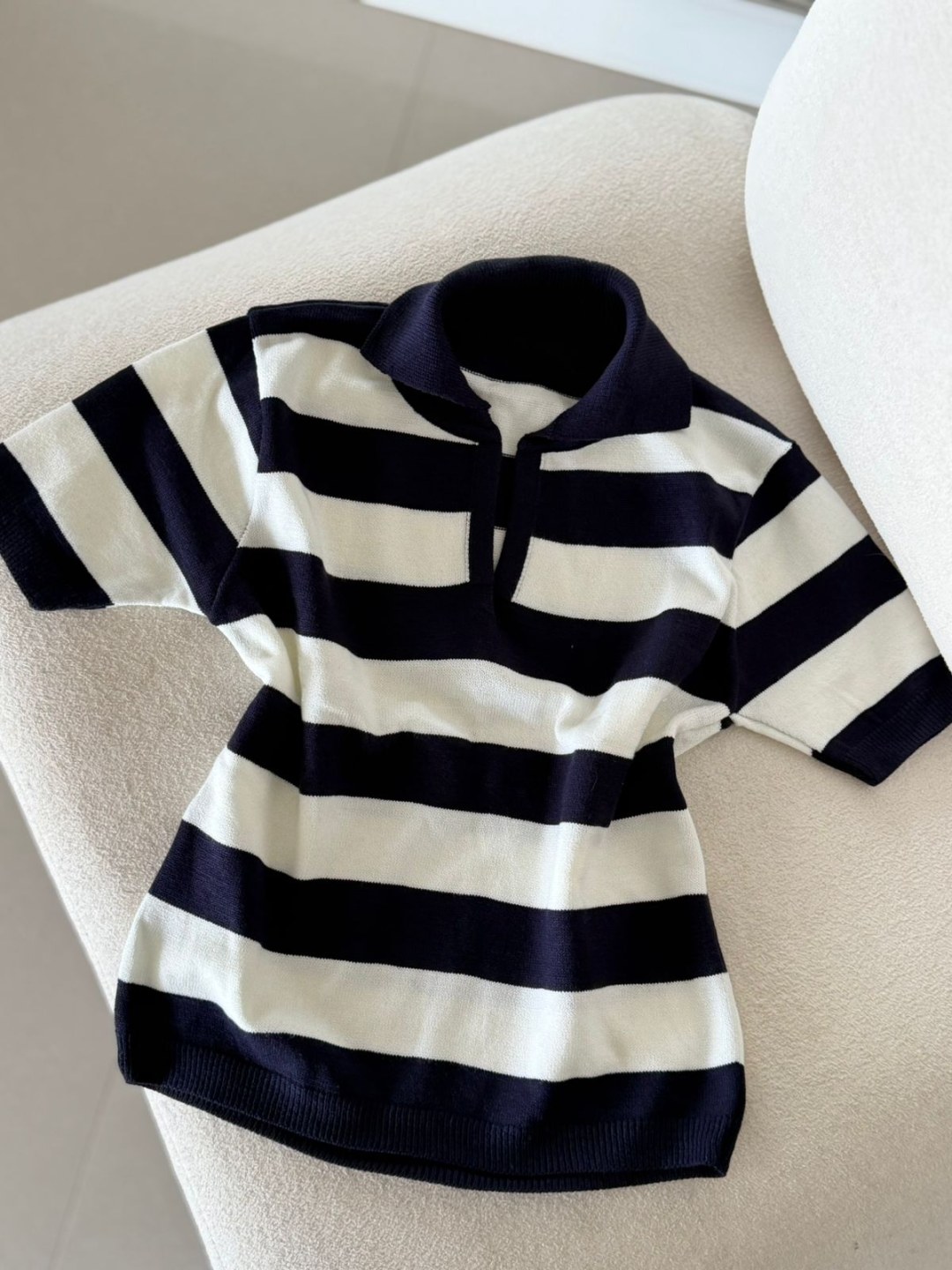 Polo Inspiração ZARA AZUL MARINHO COM BRANCO