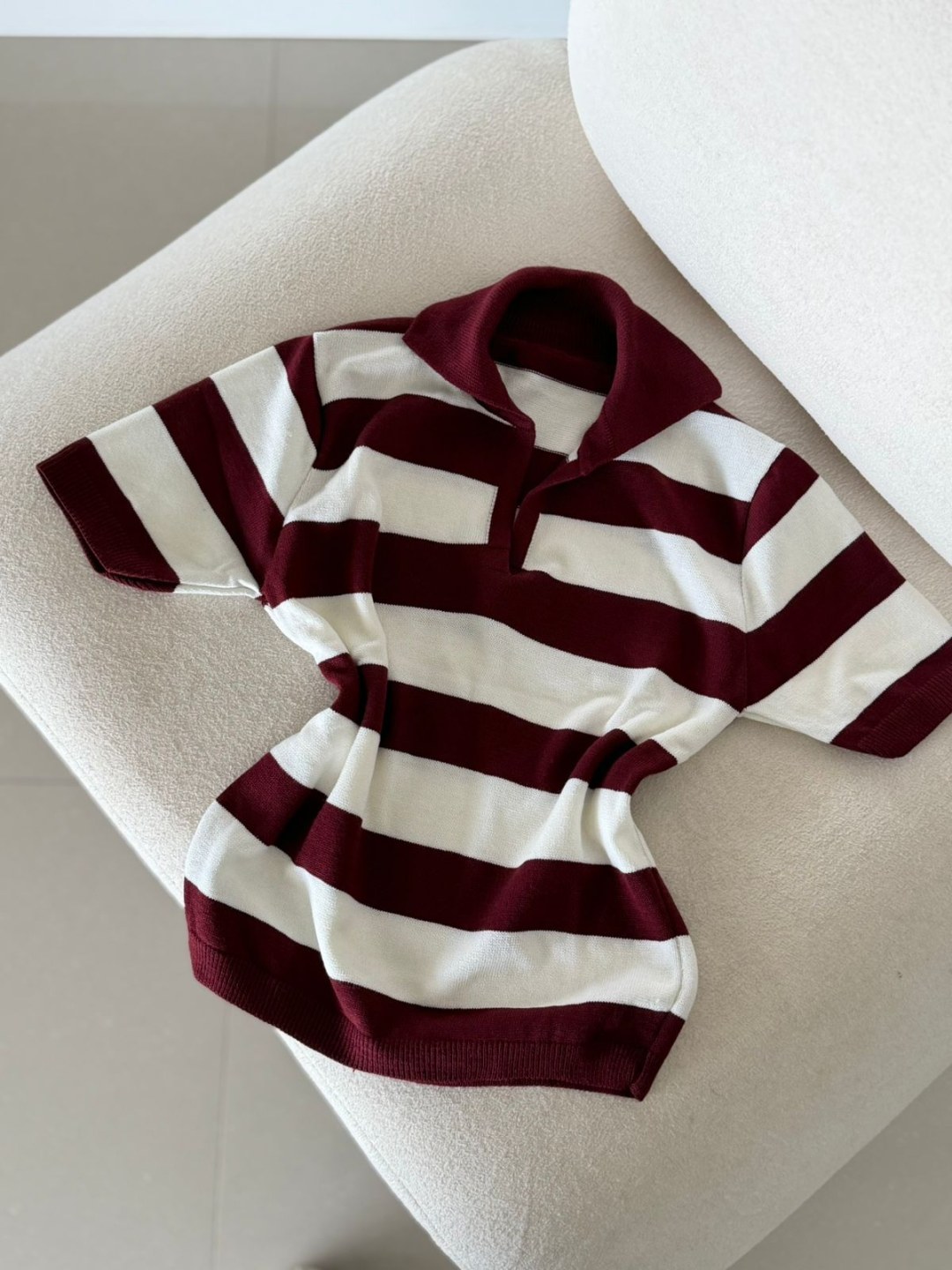 Polo Inspiração ZARA VINHO COM BRANCO